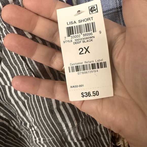 Karen Scott Lisa pull-on shorts women’s plus size 2X black white striped $37 new - Picture 4 of 5